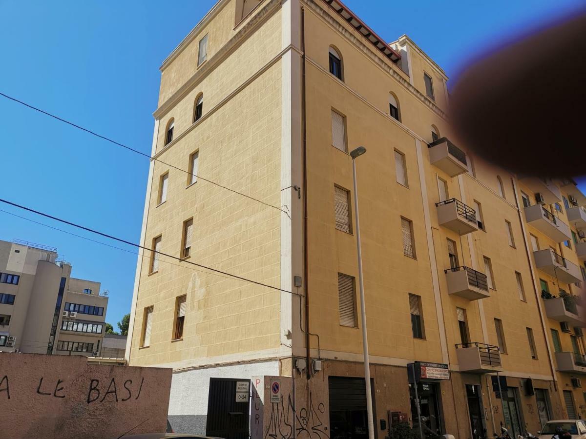Cimarosa Room Affitti Brevi Cagliari Luaran gambar